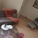 A La Lueur Des Pres Гостевой дом 3*