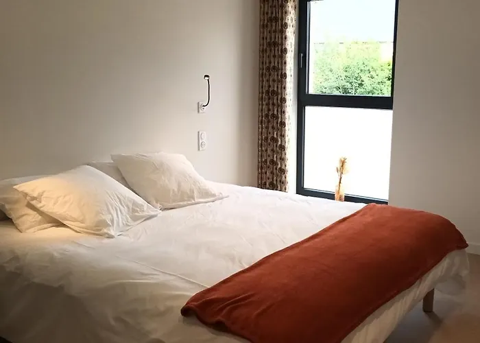 A La Lueur Des Pres Ducy-Sainte-Marguerite