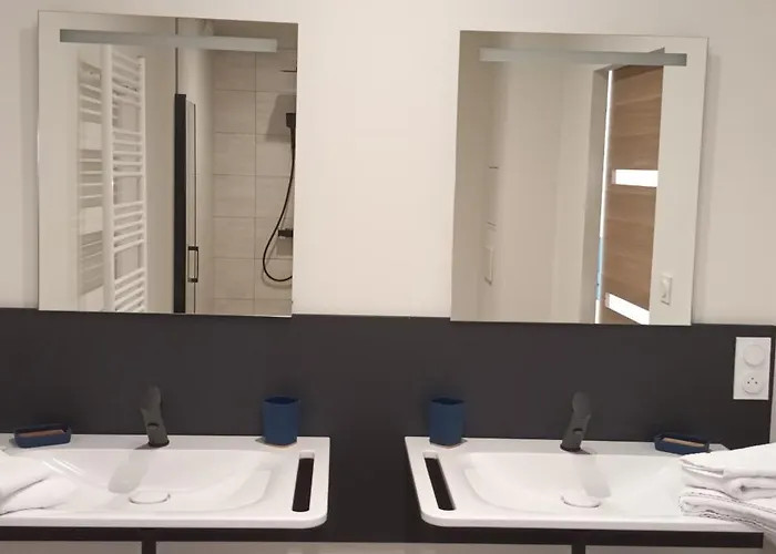 A La Lueur Des Pres Ducy-Sainte-Marguerite